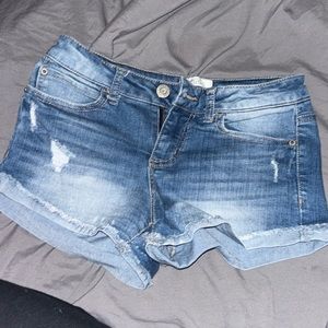 mudd jean shorts size 3